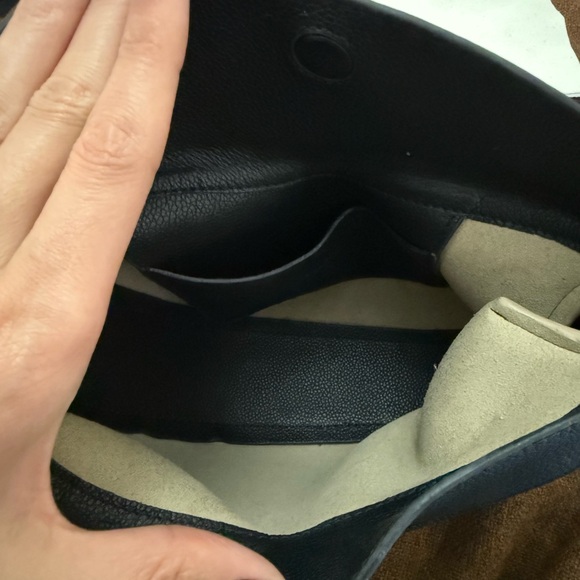 Poléne Tonca Black Leather Bag - Picture 6 of 7